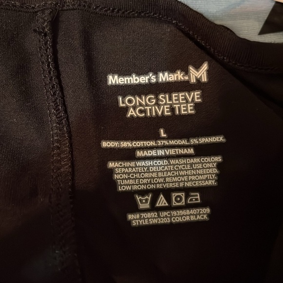 NWT Longe Sleeve Active Tee  black  large - Picture 8 of 8